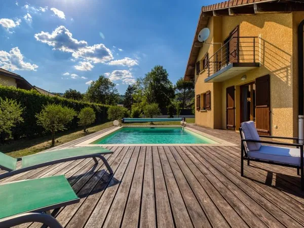 Maison de luxe 5 pièces 151 m²