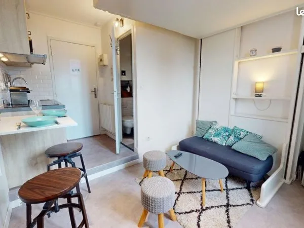 Studio 1 pièce 13 m²