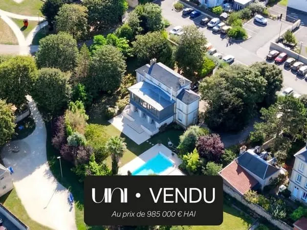 Maison T8 de 200 m² sur terrain de 2000 m² - LION-SUR-MER