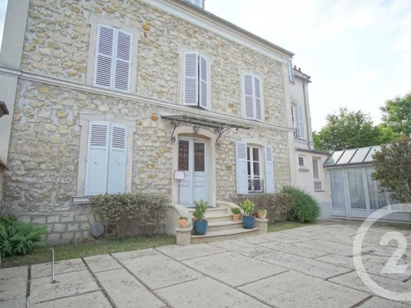 Maison 6 pièces 156 m²