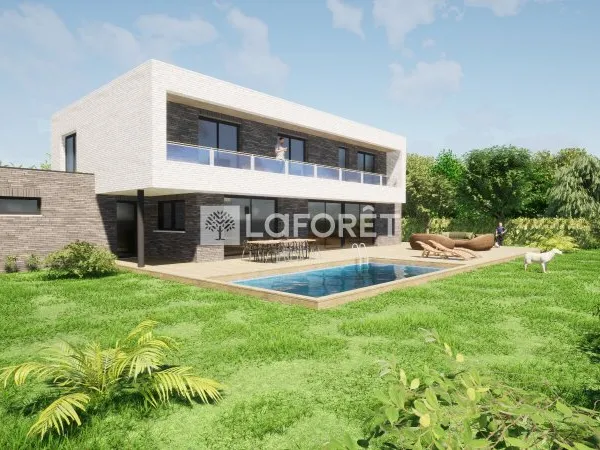 Maison 8 pièces 211 m²