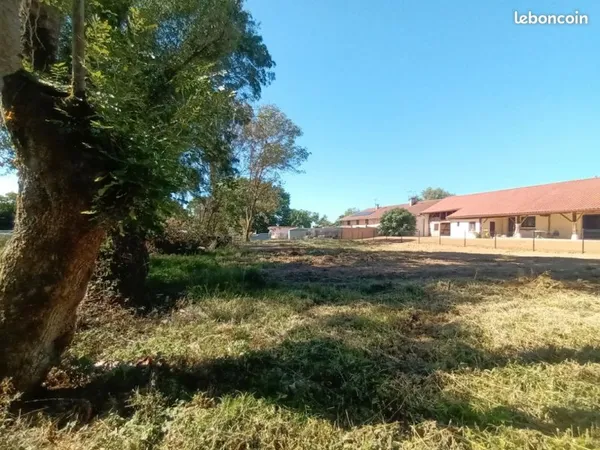 Terrain viabilisé 1040m2