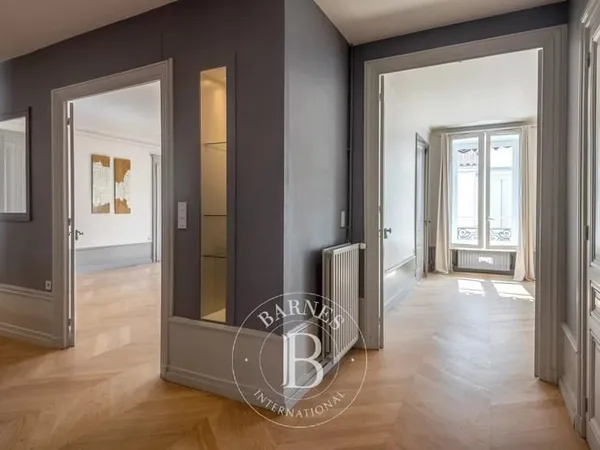 Lyon 2 - Ainay - Appartement bourgeois de 195.03 m² - 4 chambres