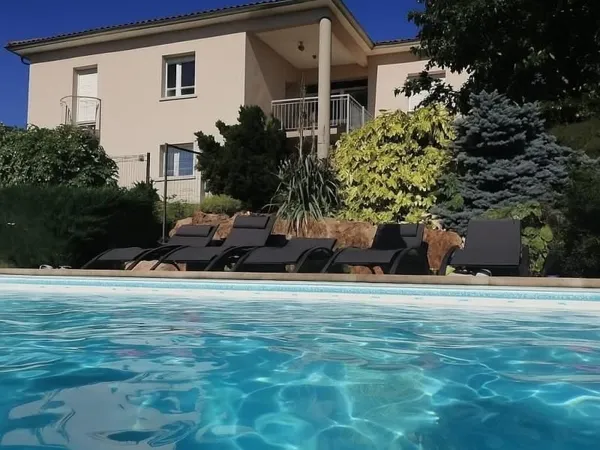 Maison 7 pièces 205 m²