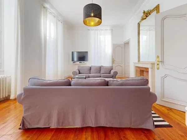Maison 15 pièces 380 m²