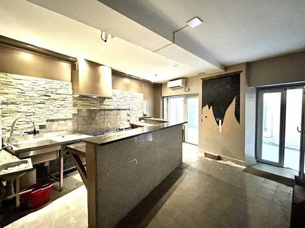Local commercial 66 m²
