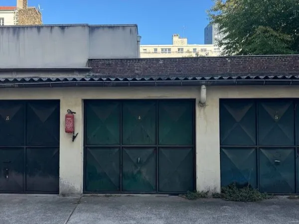 Parking 13 m²