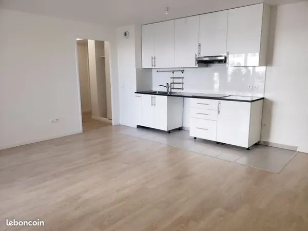 Appt T3 balcon, parking à Asnières sur Seine