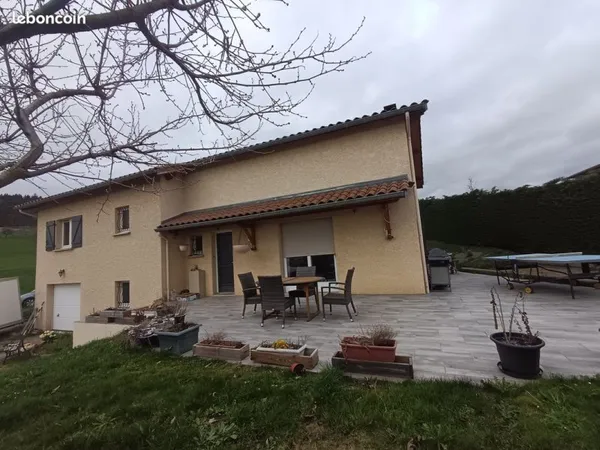 360 000 - 9 pièces - 1050 m2 terrain