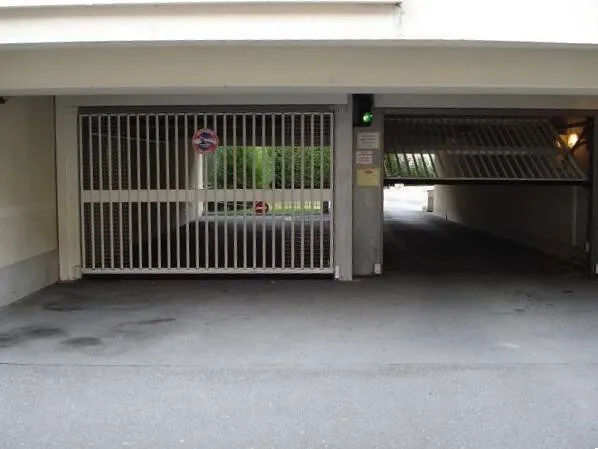 Parking 12 m²