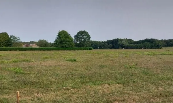 Terrain 550 m²