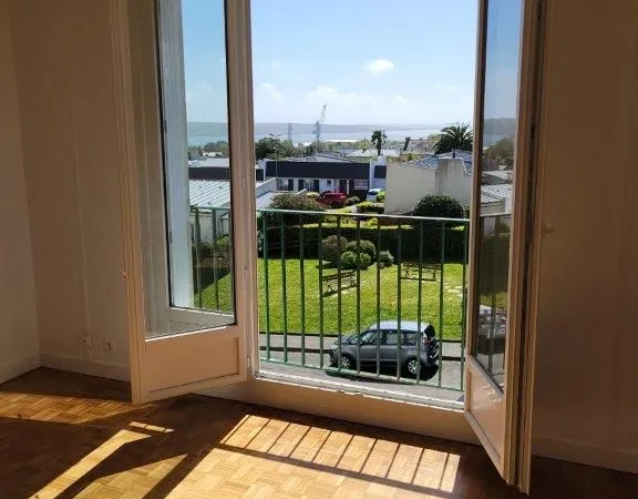 Appartement lumineux Type T4 77 M2