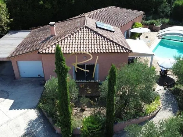 Maison de plain-pied 5 pièces 148 m²