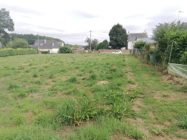 Terrain constructible 1174 m²