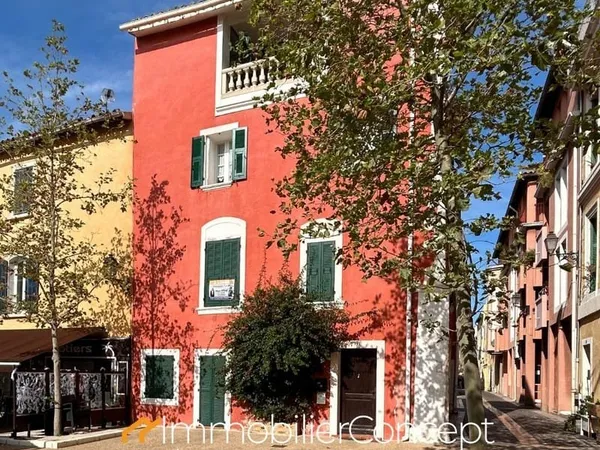 Maison avec cachet imprenable