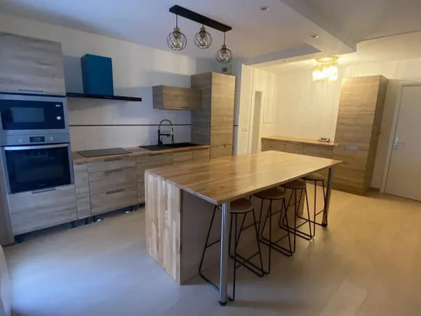 TOULOUSE : Appartement de type 3 , terrasse garage et parking .Q