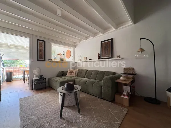 A vendre T2 + MEZZANINE vue mer à Saint-François