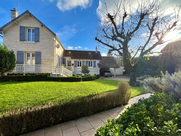 Belle propriété de 260m² - Avec deux habitations - AXE Compiègne-Soissons :