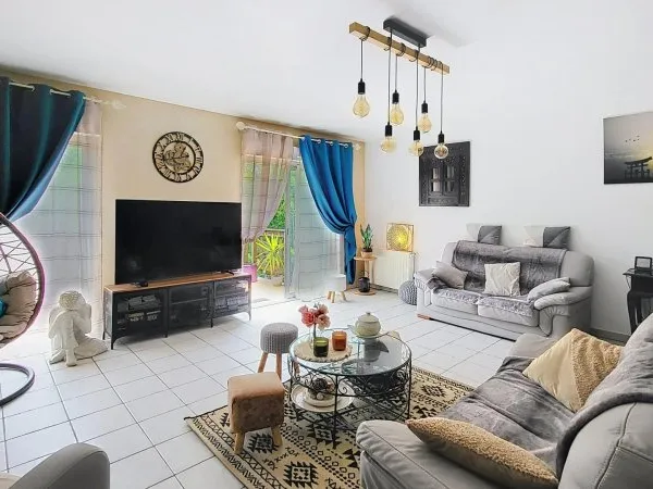Maison - 4 pièces - 102m² - Jardin 434m²