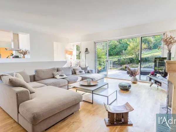 Maison 6 pièces 180 m²