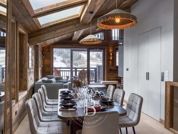 MEGEVE - ROCHEBRUNE - DEMI-CHALET DE 143M2 - 5 CHAMBRES