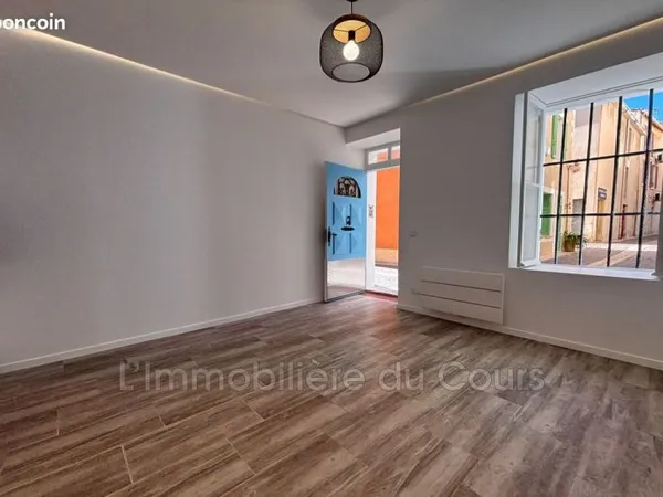 Studio 1 pièce 19 m²
