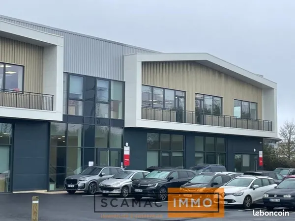 Local d'activité 493 m²