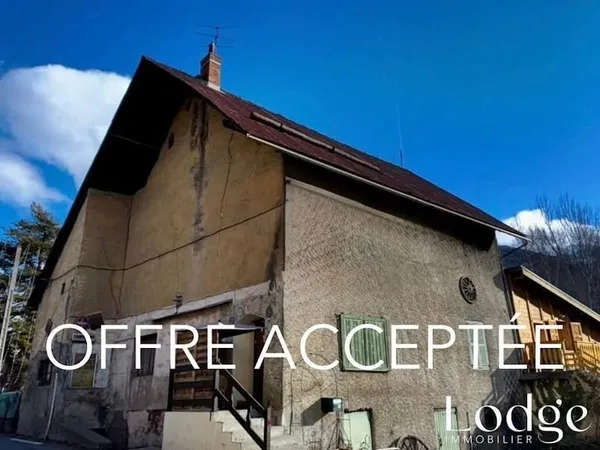 Maison 7 pièces 350 m²