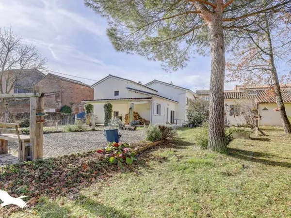 Maison de ville de 7 pièces principales