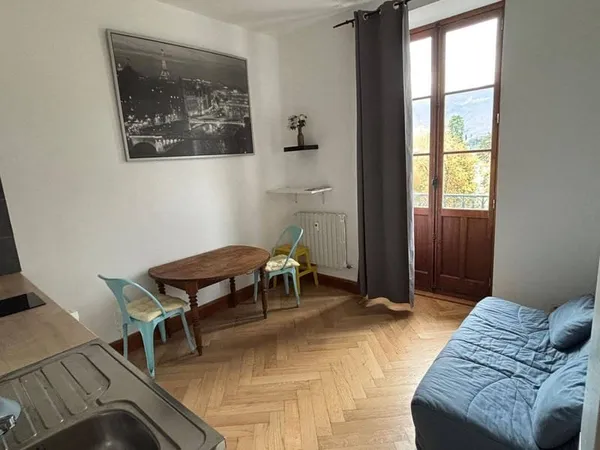 Studio 1 pièce 16 m²