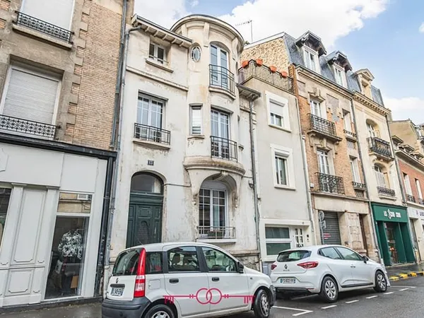A VENDRE EN EXCLUSIVITE - APPARTEMENT TYPE 3 - HYPER CENTRE REIMS