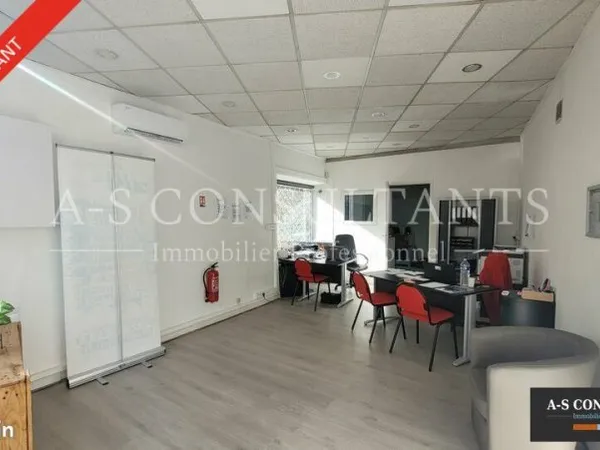 LOCAL COMMERCIAL 36 m² LE PÉAGE-DE-ROUSSILLON