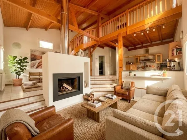 Maison 6 pièces 197 m²