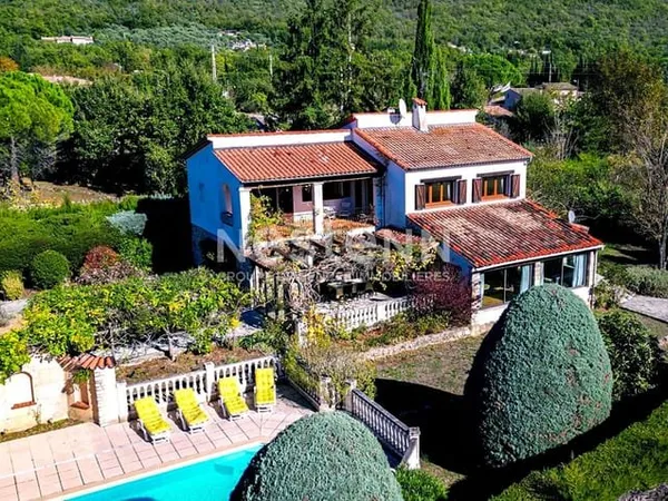 Exclusivité: Maison à vendre à Saint Cézaire sur Siagne - 599000 , terrain 2282 m2, piscine, garage