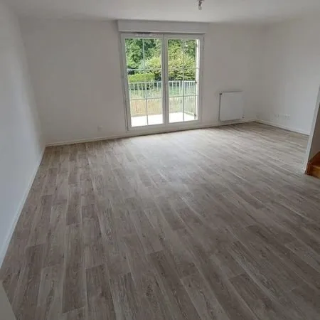 Appartement Location Ressons-sur-Matz 4p 87m² 875€