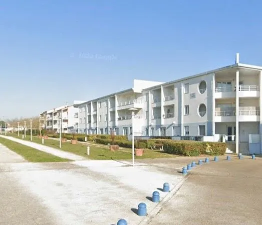 Beau T2 de 32 m2 vue dégagée et au calme