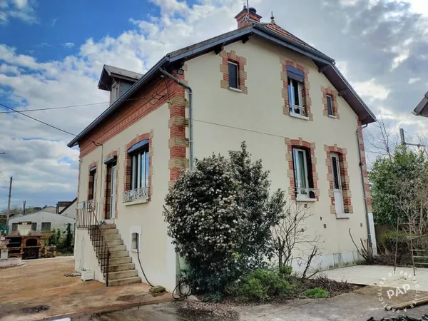Maison 10 pièces 165 m²