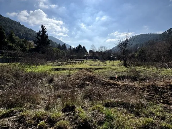 Terrain constructible de 1632 m² Levens