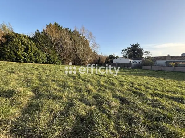 Terrain 942 m²