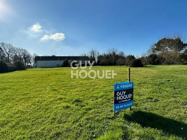Terrain constructible à vendre à Etaules - Référence 12631