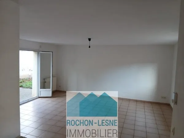 LYON 8e MAISON - TYPE F5 - Prox. PARC DE PARILLY -