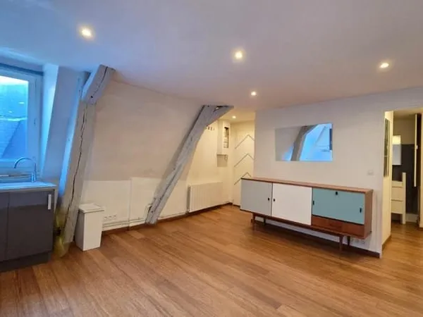 Appartement de type F2 en centre ville de Mantes la Jolie