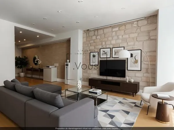 Loft aménageable à deux pas du Canal-Saint-Martin (Paris Xe)