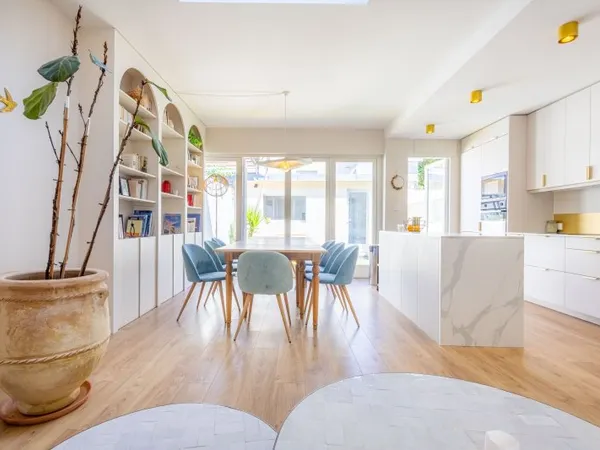 Vends maison lumineuse