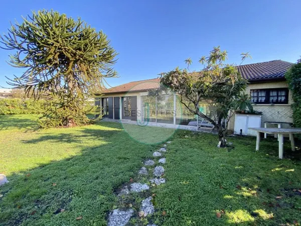 Maison de plain-pied 5 pièces 128 m²
