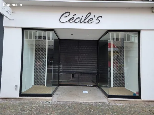 Local commercial 115 m²