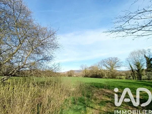 Terrain constructible 598 m²