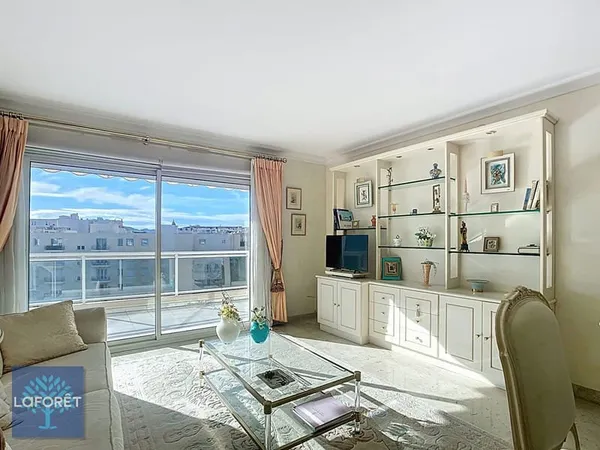 APPARTEMENT 3P - 76m2 - CANNES CENTRE