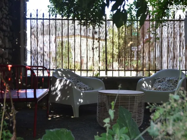 Maison 6-7 pièces rénovée coeur de village