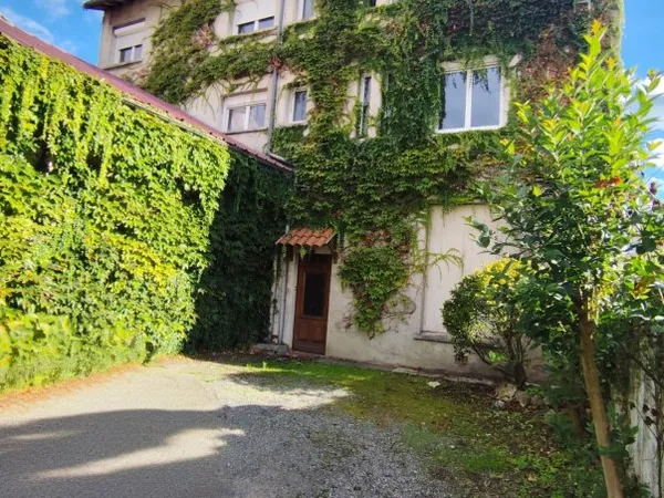Immeuble 261 m²